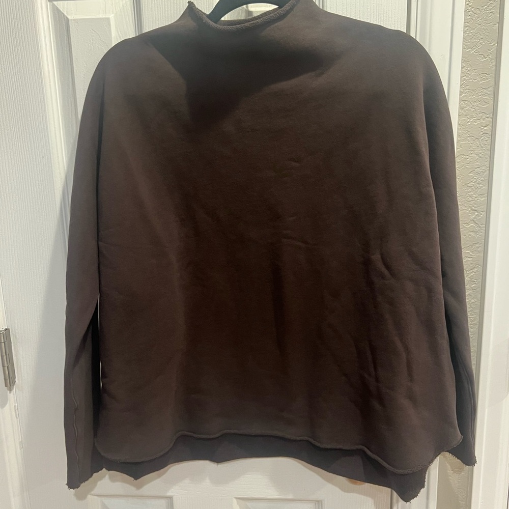 Frank & Eileen Dark Brown Long Sleeve Top